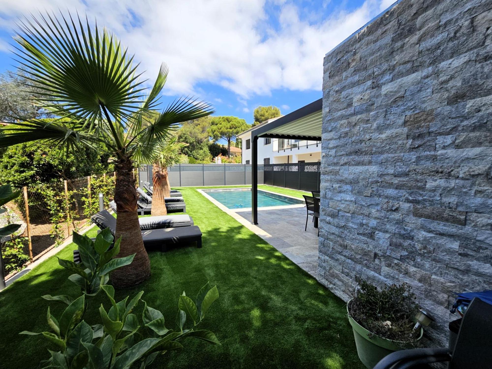 Etoile Du Berger Saint Aygulf 3 Villas Et 4 Appartements Jardin Individuel Et Piscine Chauffee En Saison - La Mer Et Les Plages 450 M Экстерьер фото